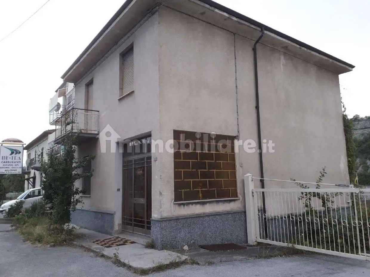 Casa indipendente in vendita a Cengio