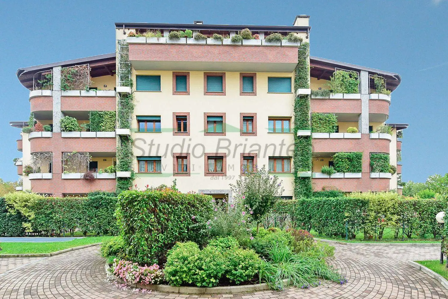 Appartamento in vendita a Biassono