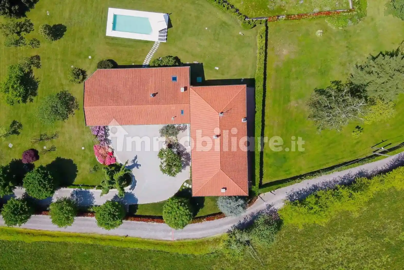 Villa unifamiliare via Cascina Mirabello, Venegono Superiore - foto 3