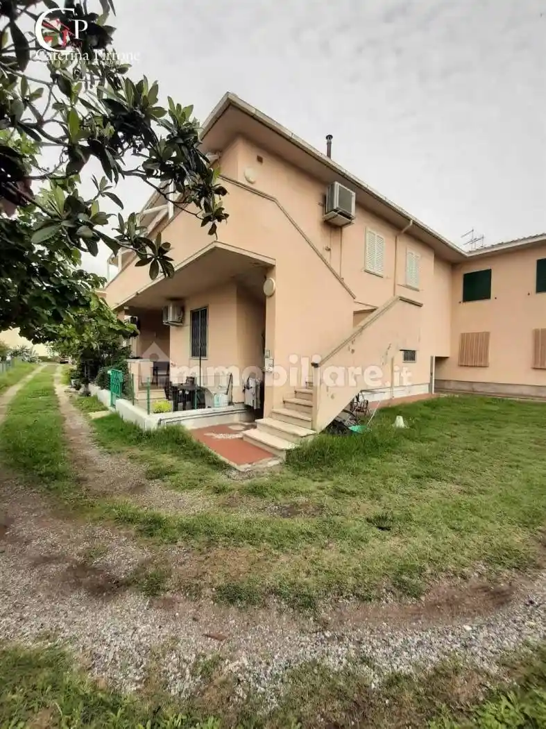 Appartamento in vendita a Cecina