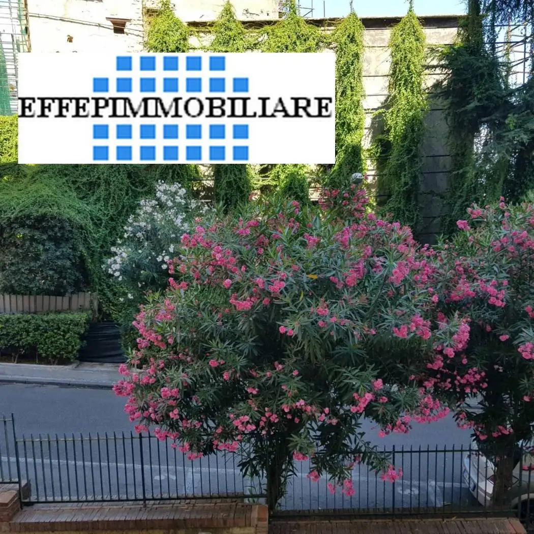 Appartamento in affitto a Napoli