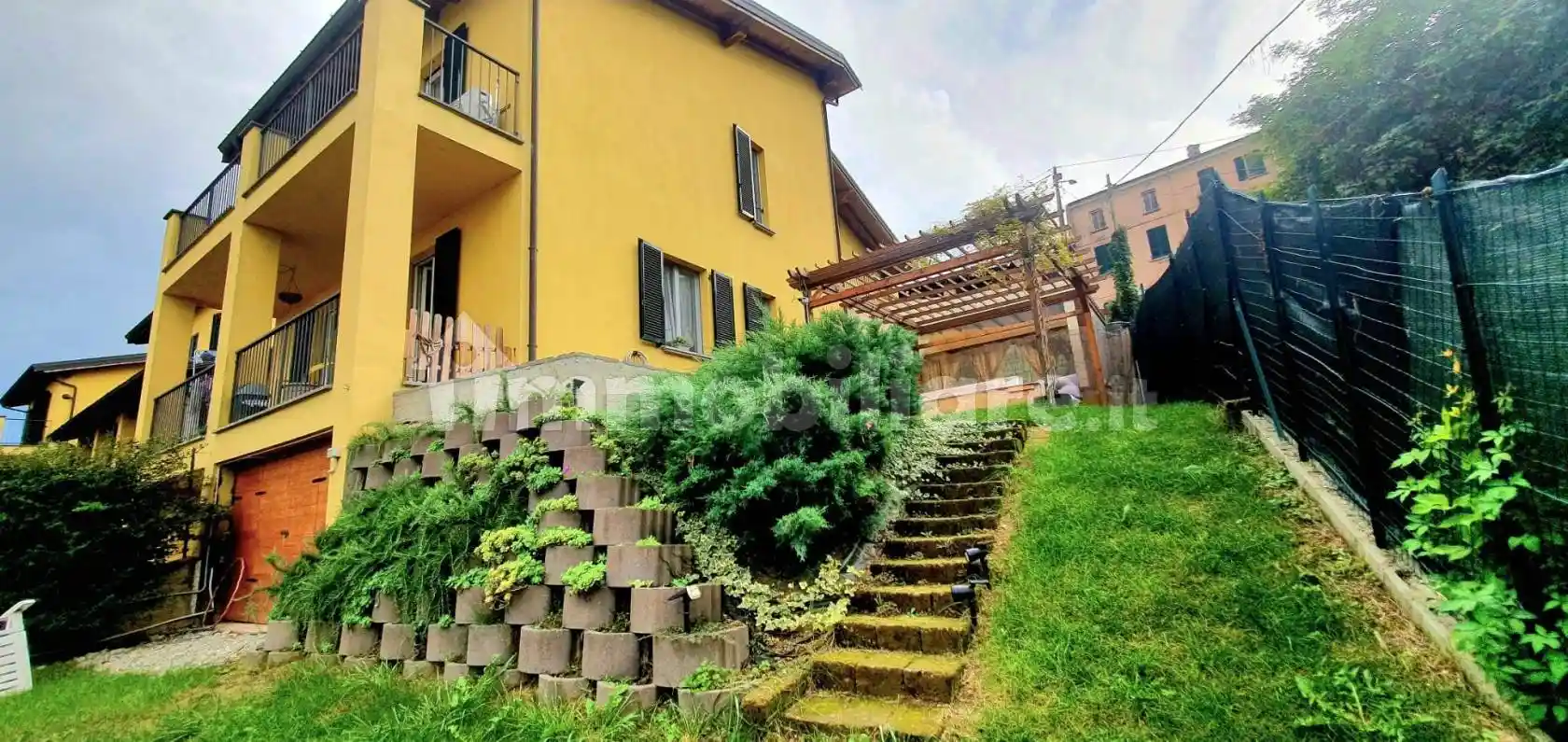 Villa in vendita a Stradella