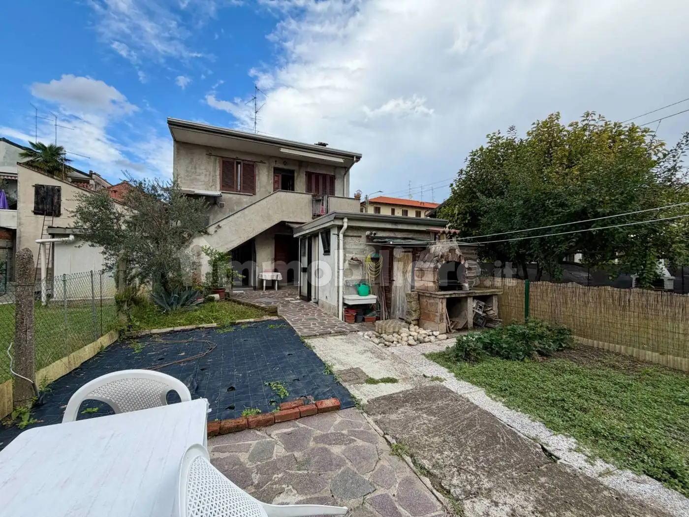 Villa in vendita a Cogliate