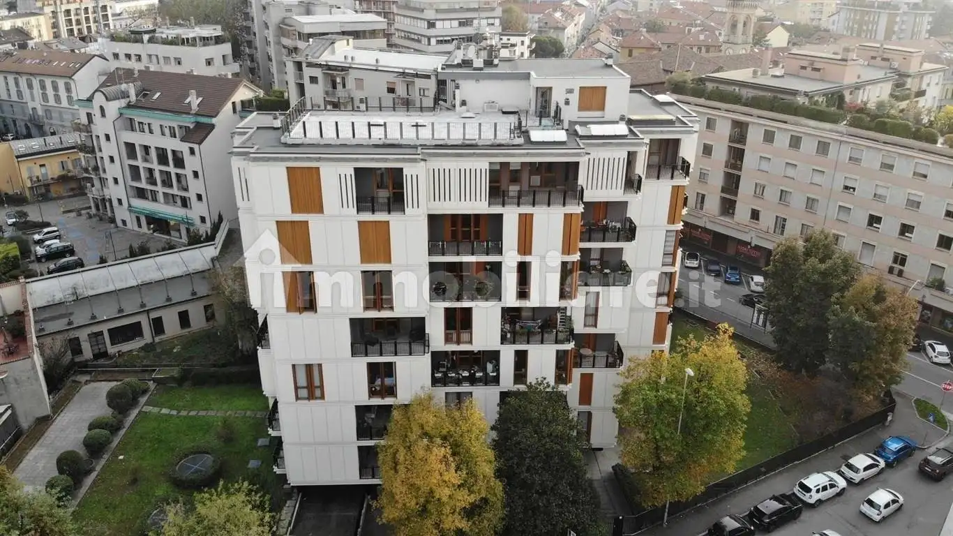 Appartamento in affitto a Monza