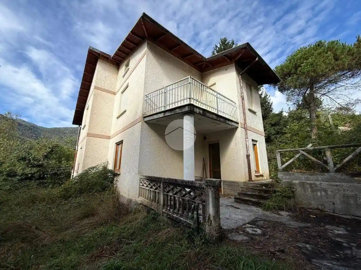 Villa in vendita a Rubiana