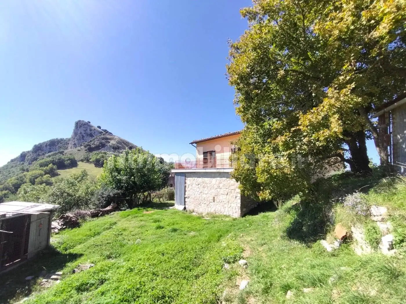 Villa in vendita a Ferentillo