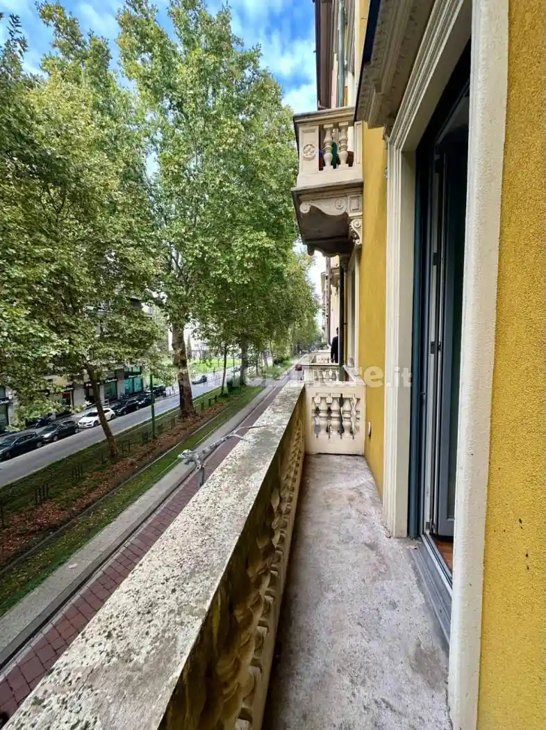 Trilocale ottimo stato, secondo piano, Porta Romana - Medaglie d'Oro, Milano - foto 4
