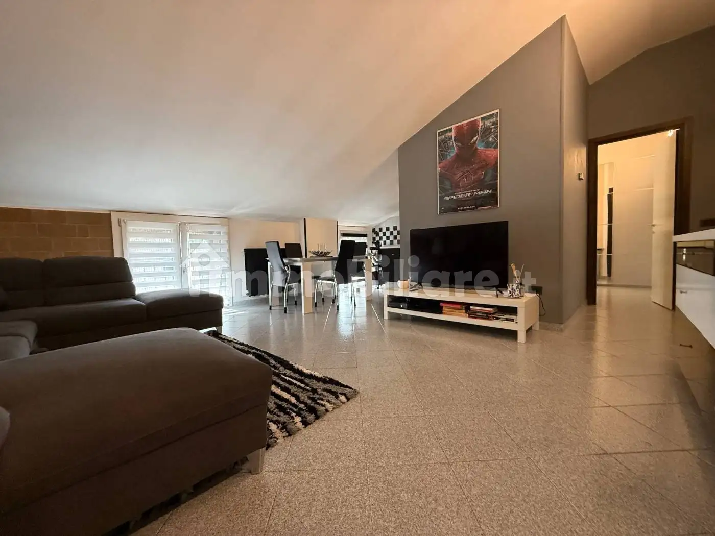 Quadrilocale via Don Luigi Sturzo 125, Centro, Alzate Brianza - foto 2