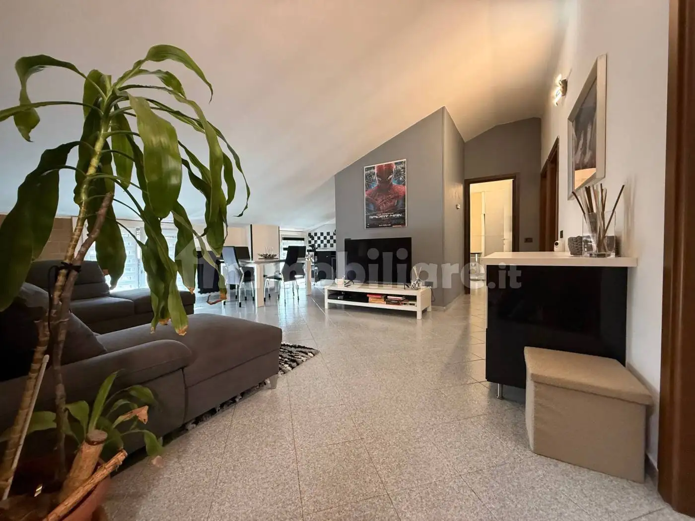 Quadrilocale via Don Luigi Sturzo 125, Centro, Alzate Brianza - foto 3