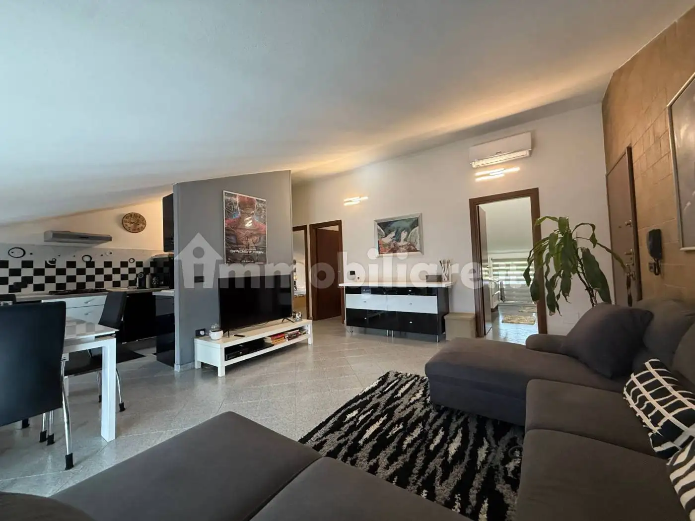 Quadrilocale via Don Luigi Sturzo 125, Centro, Alzate Brianza - foto 5