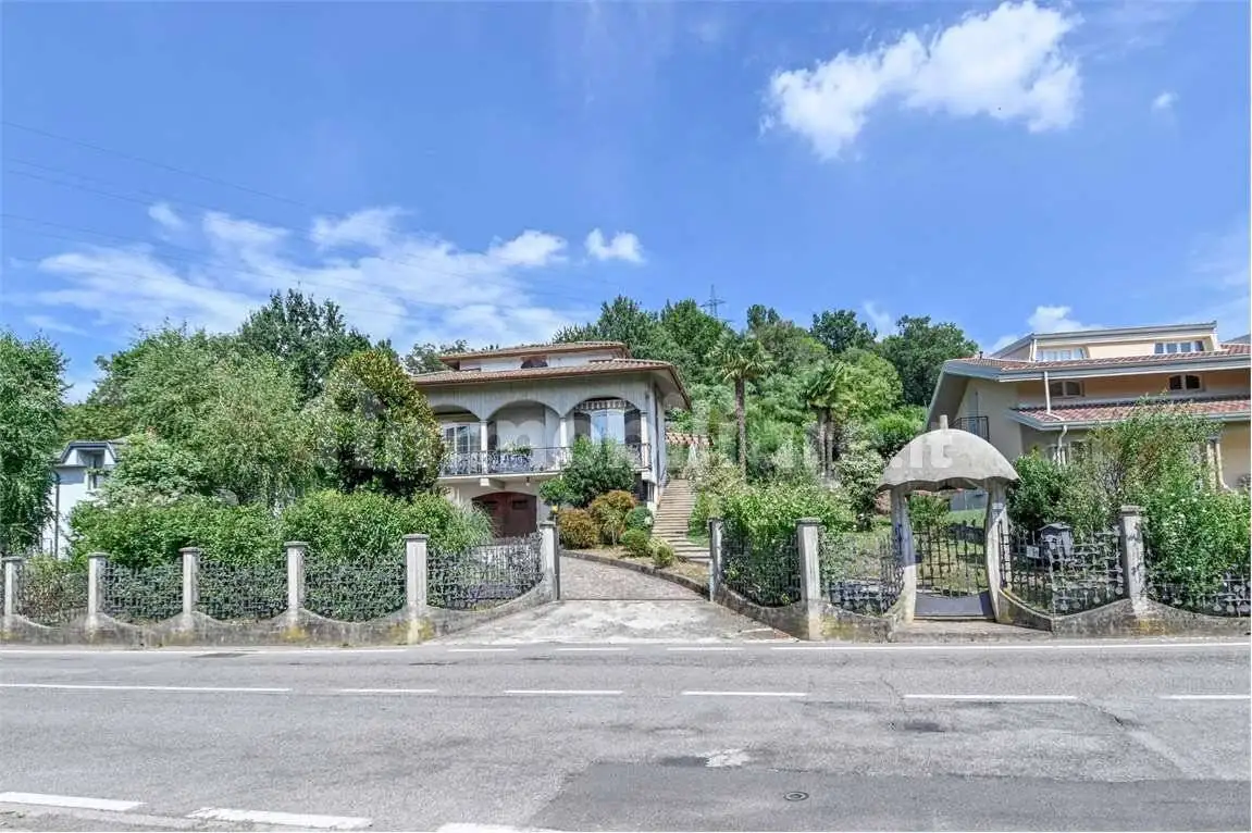 Villa in vendita a Villa d'Almè