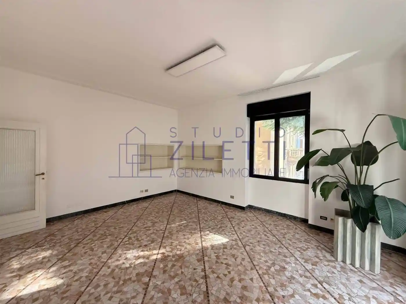 Trilocale Contrada santa croce  5, Loggia - Garibaldi, Brescia - foto 3