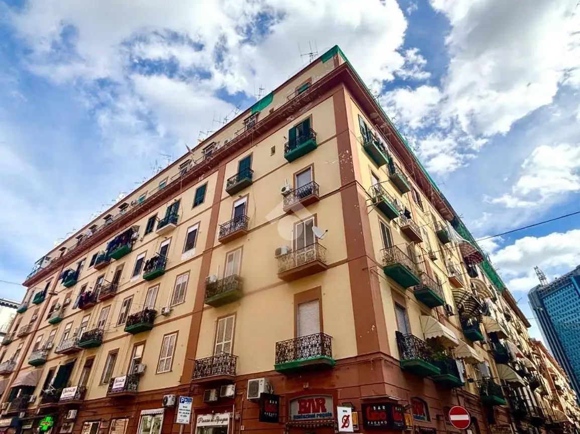 Appartamento in vendita a Napoli