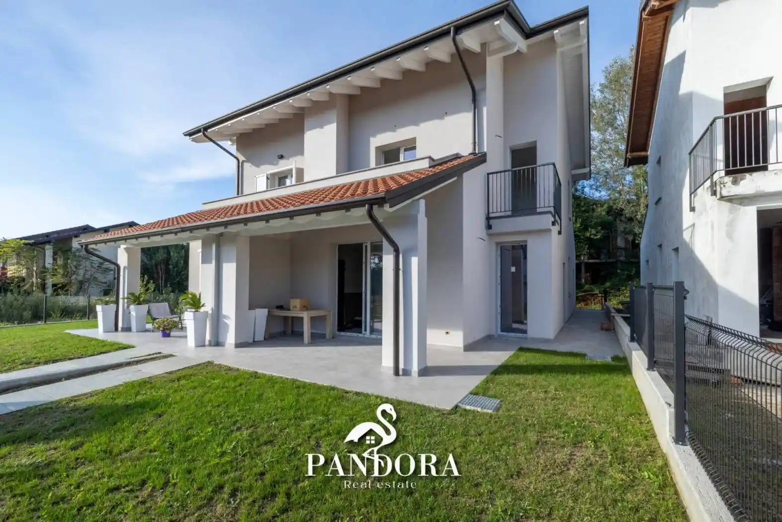 Villetta a schiera in vendita a Taino