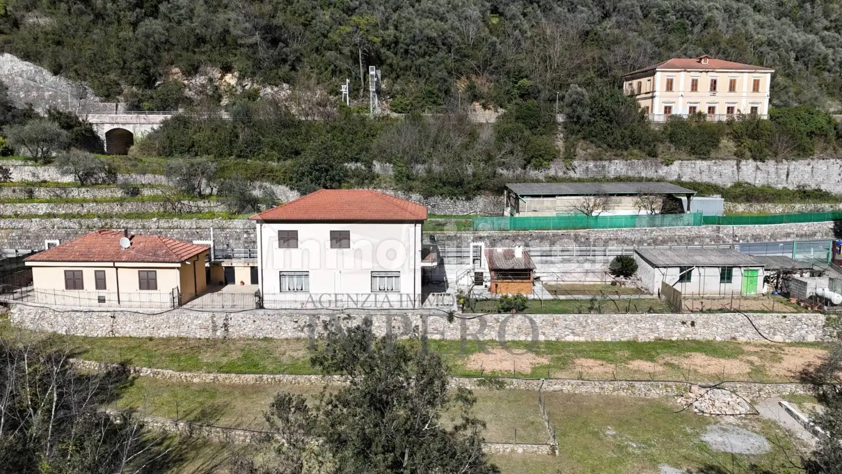 Villa in vendita a Airole