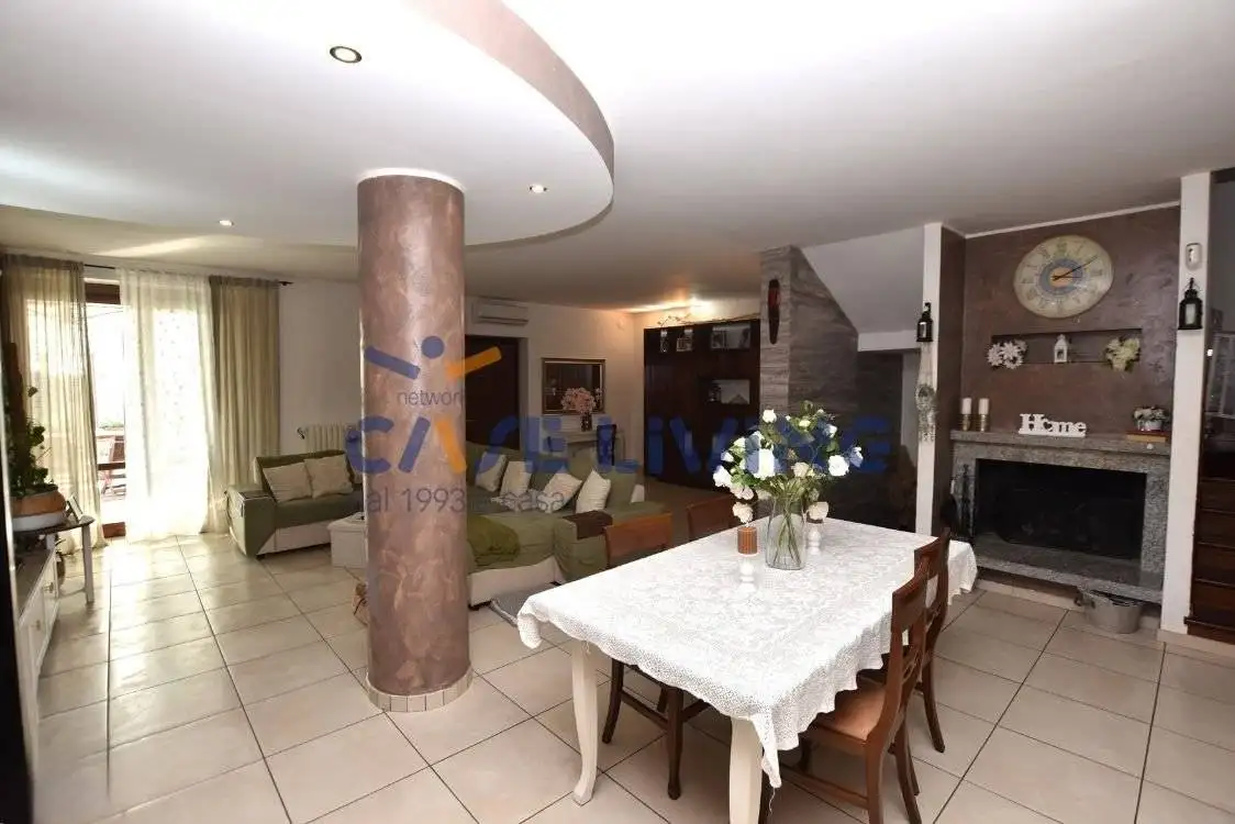 Villa bifamiliare via Giuseppe Verdi 9, Bettola, Calvignasco - foto 4