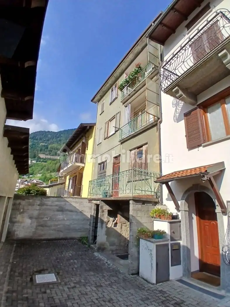 Appartamento in vendita a Sondalo