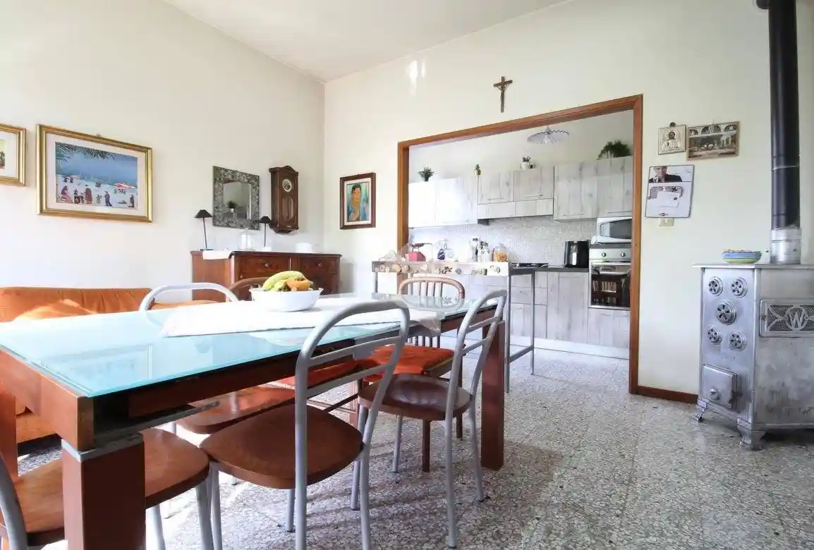 Villa in vendita a Suzzara