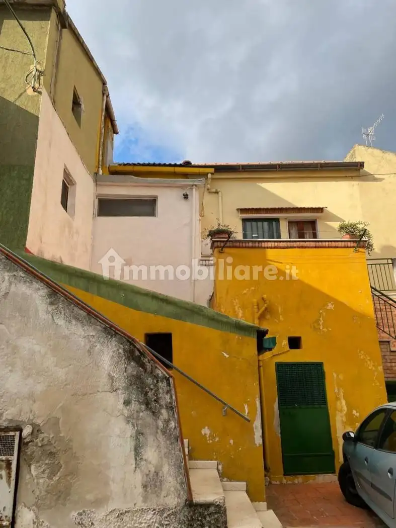 Appartamento in vendita a Montecorvino Rovella