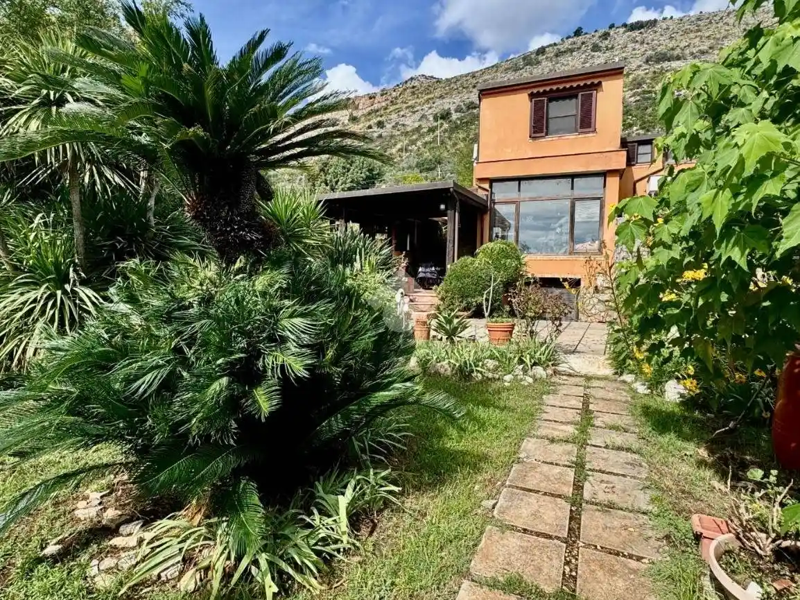 Villa unifamiliare via SS7, Litoranea Terracina - Fondi, Terracina - foto 2