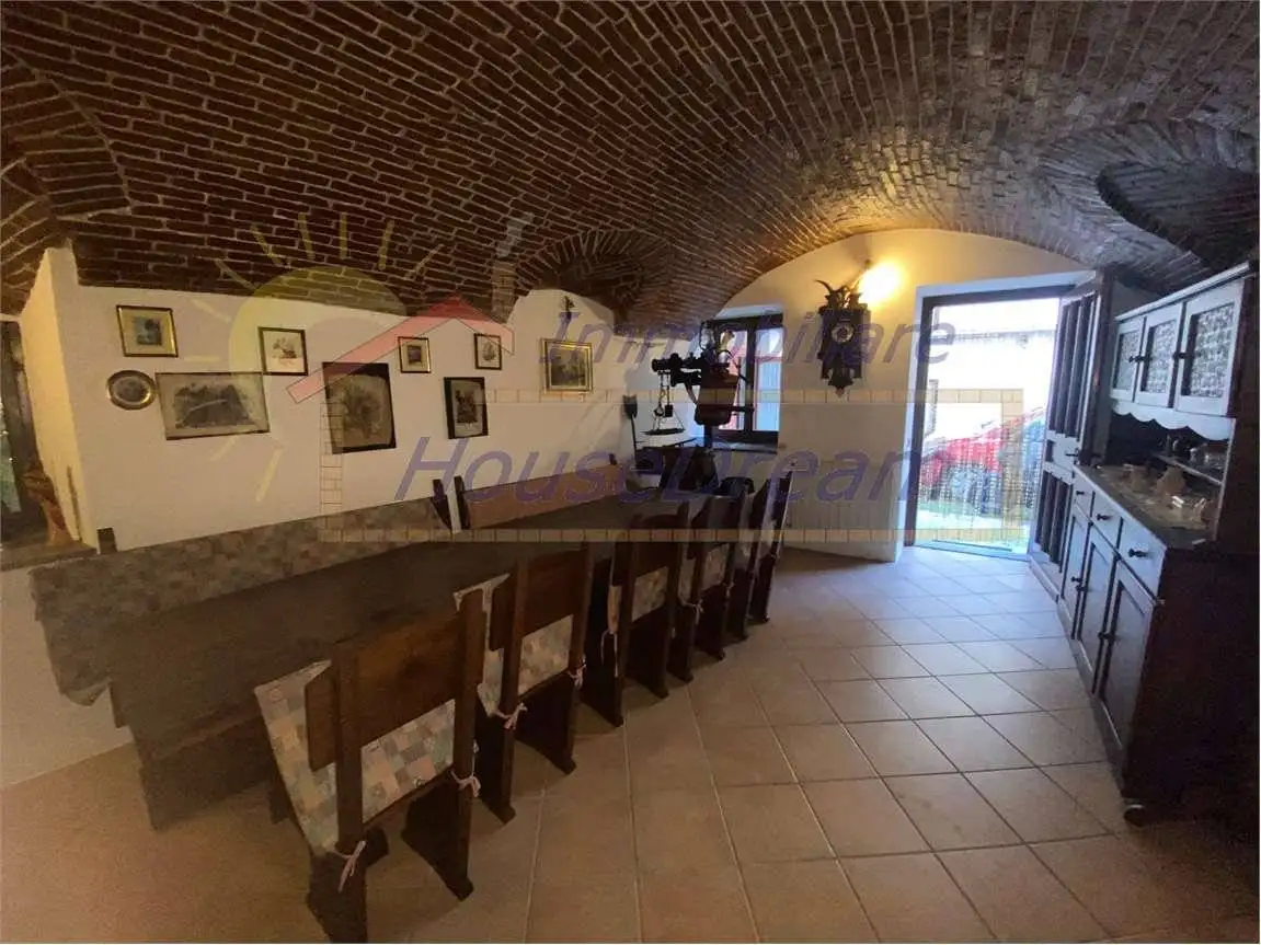 Casa indipendente in vendita a Cavaglio d'Agogna