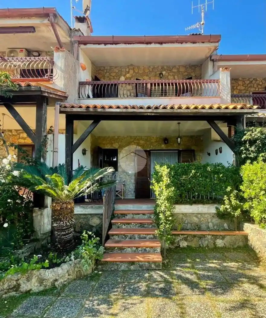 Villetta a schiera - foto 2