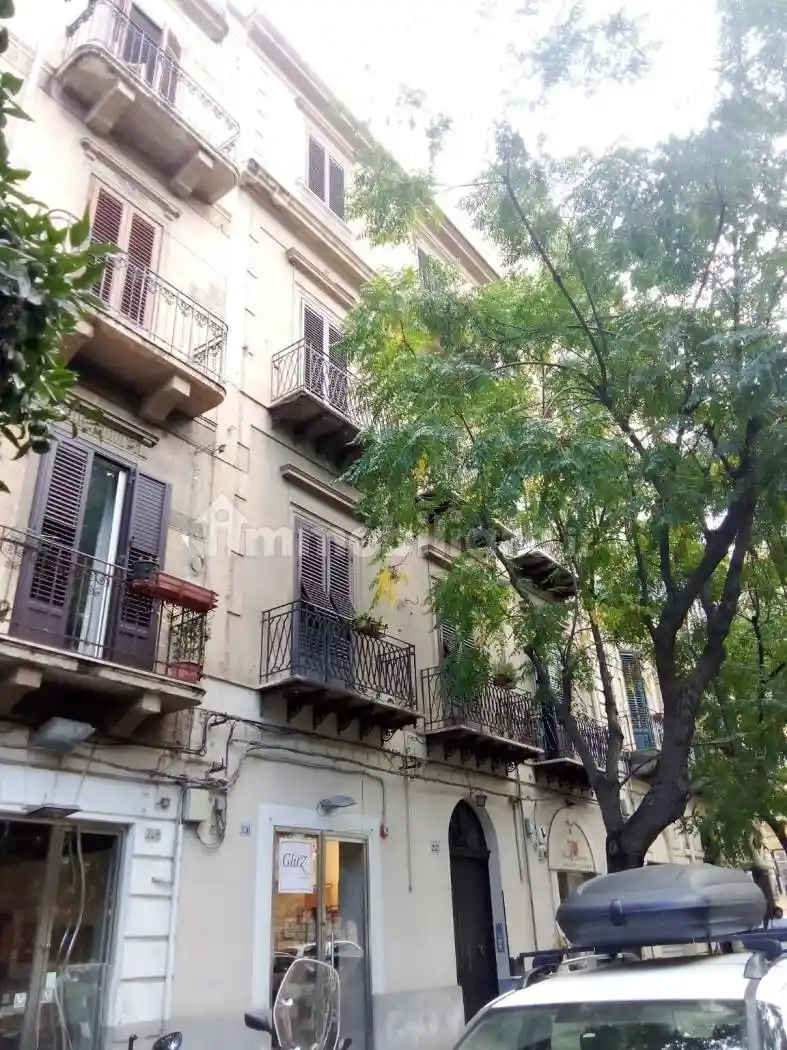 Appartamento in vendita a Palermo