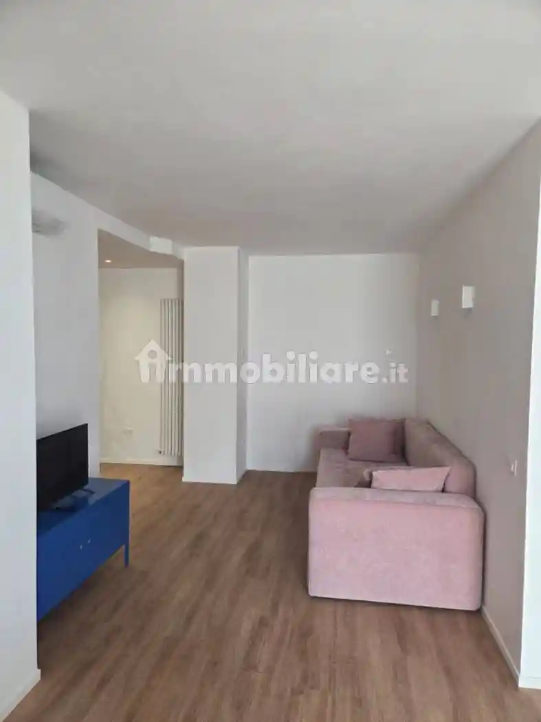 Trilocale viale Napoli, Porto, Pesaro - foto 2