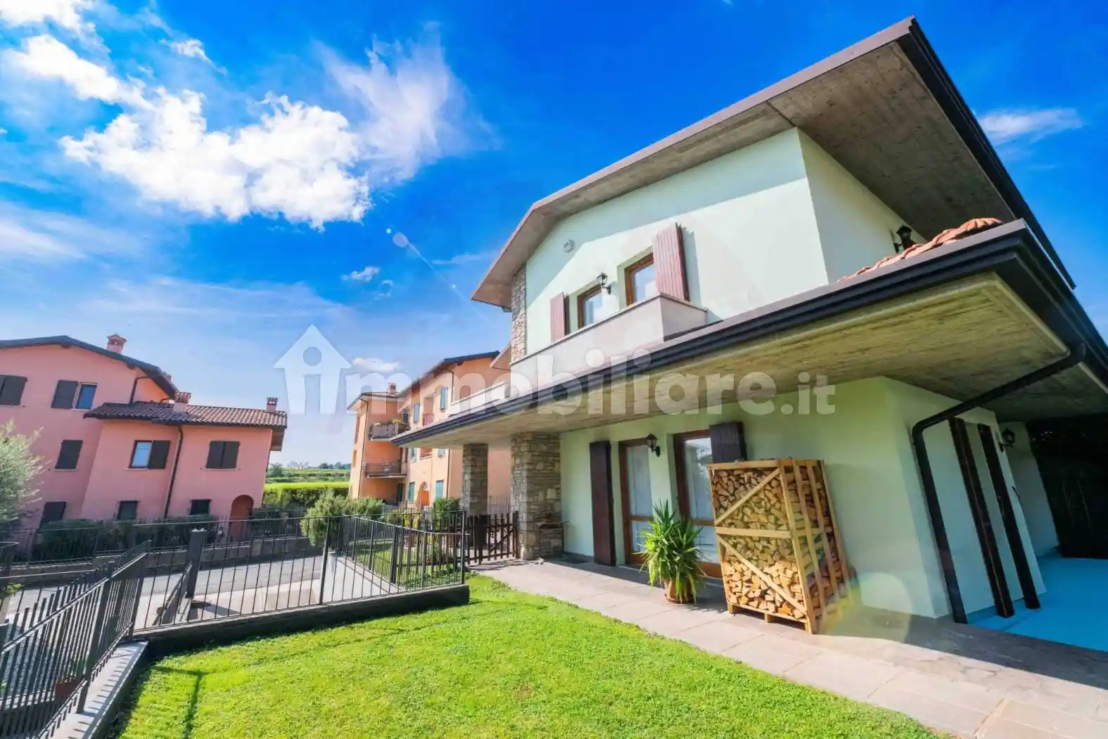 Villa bifamiliare via Padania snc, Corte Franca - foto 3