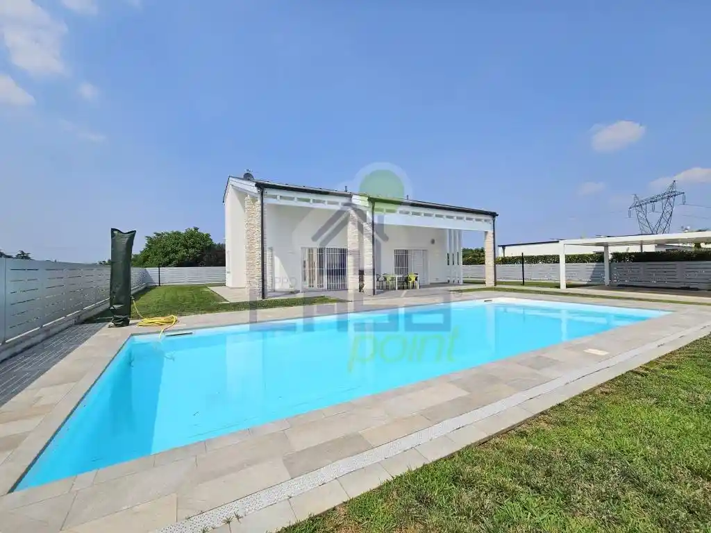 Villa in vendita a Desenzano del Garda