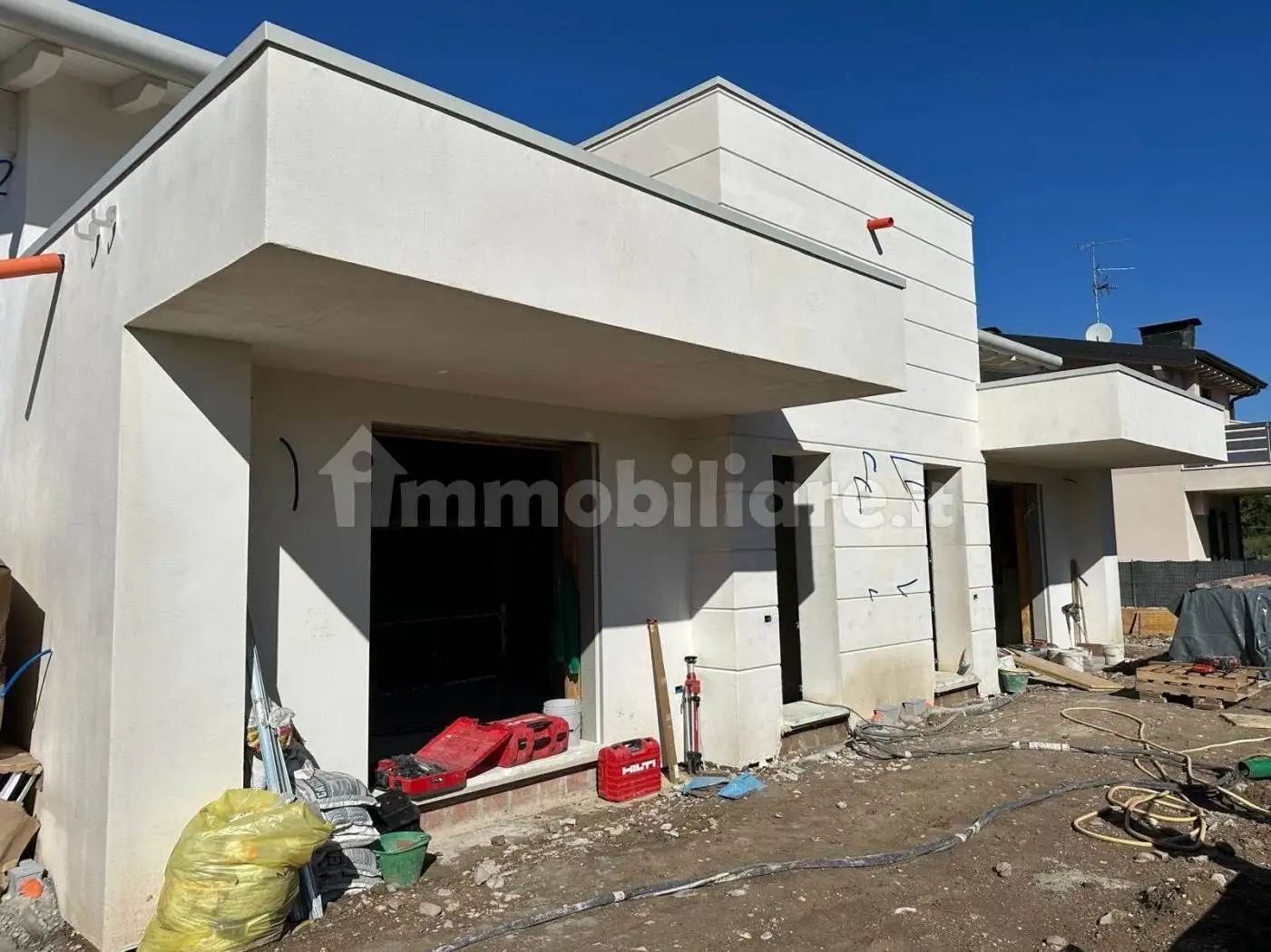 Villa in vendita a Volta Mantovana