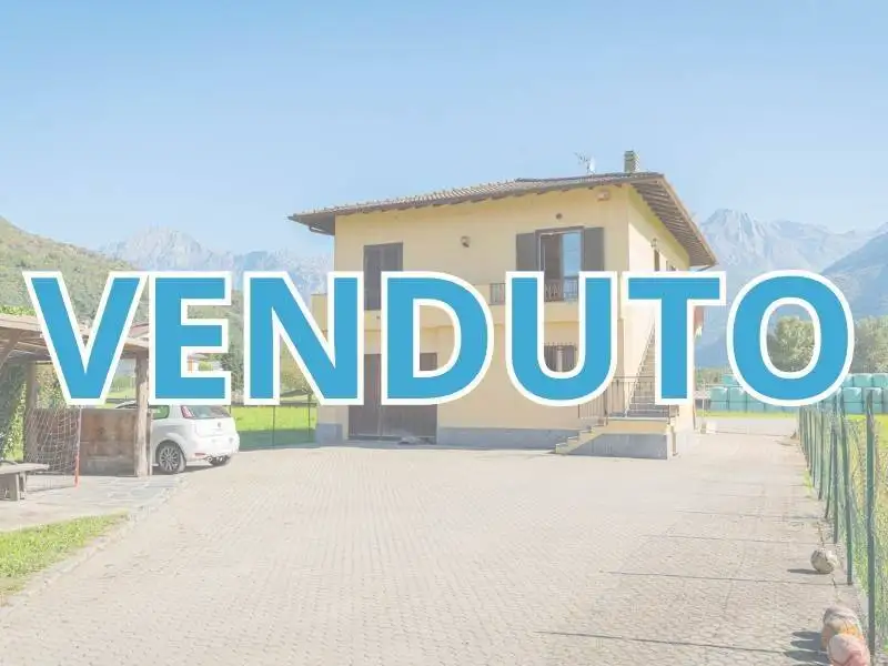 Casa indipendente in vendita a Gera Lario