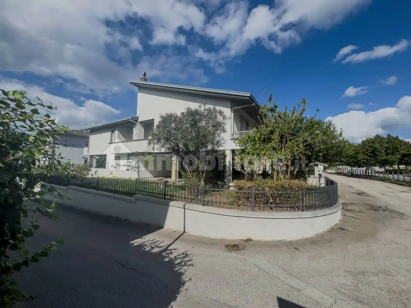 Villa in vendita a Foligno