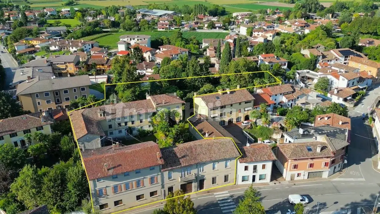 Palazzo - Edificio in vendita a Ruda