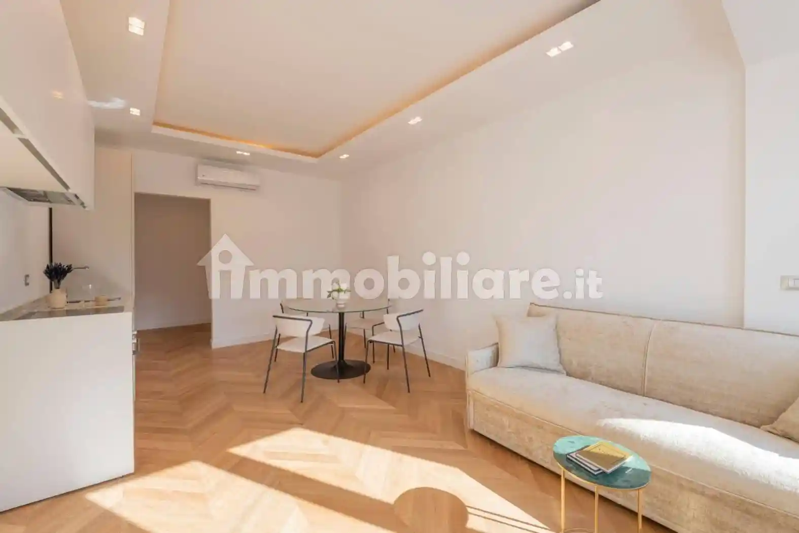 Bilocale via Arona 18, Sempione, Milano - foto 2