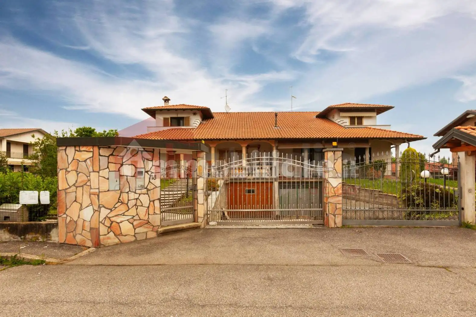 Trilocale via Louis Pasteur, Centro, Carbonate - foto 2