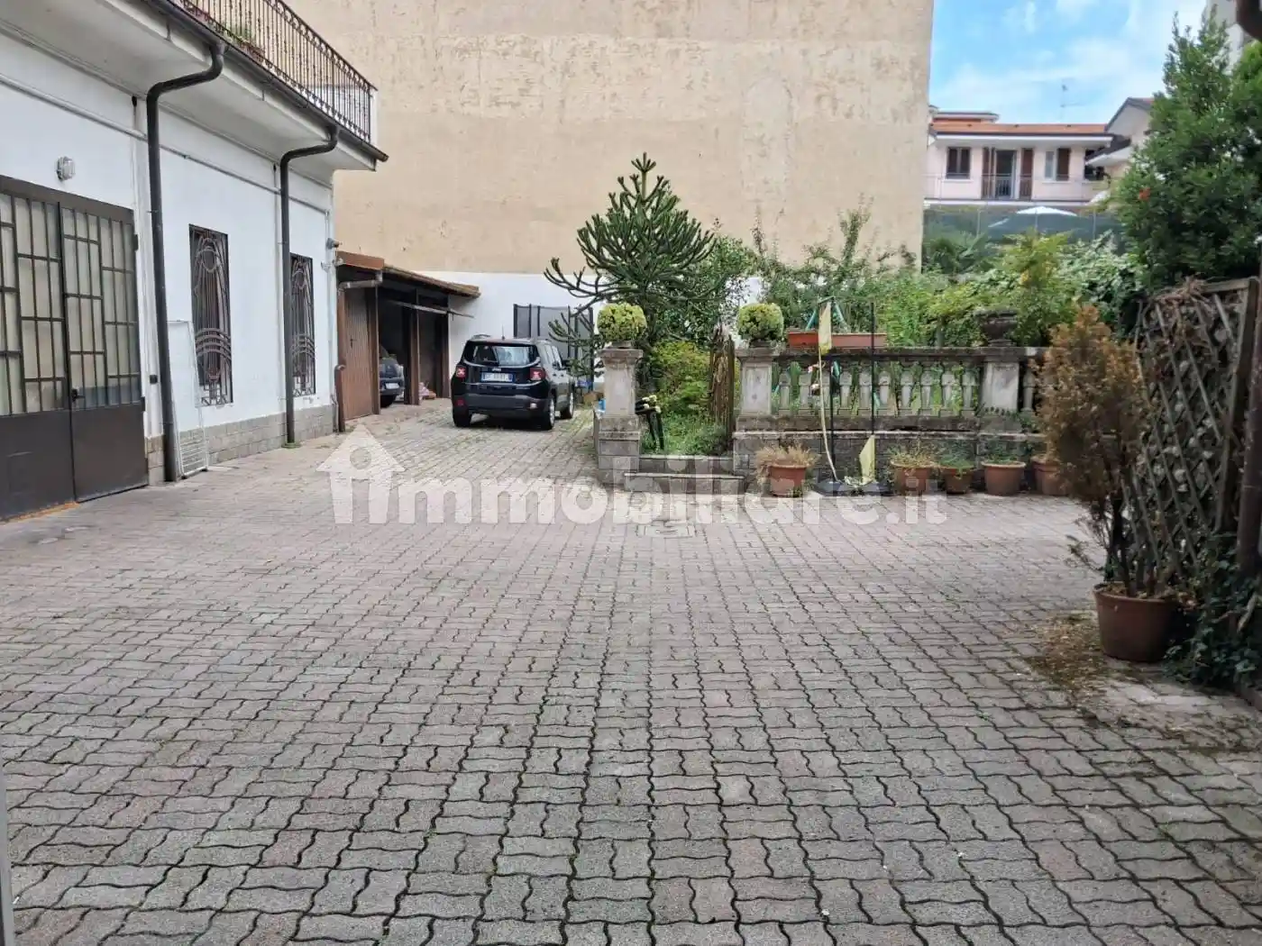 Palazzo - Edificio in Vendita - foto 2