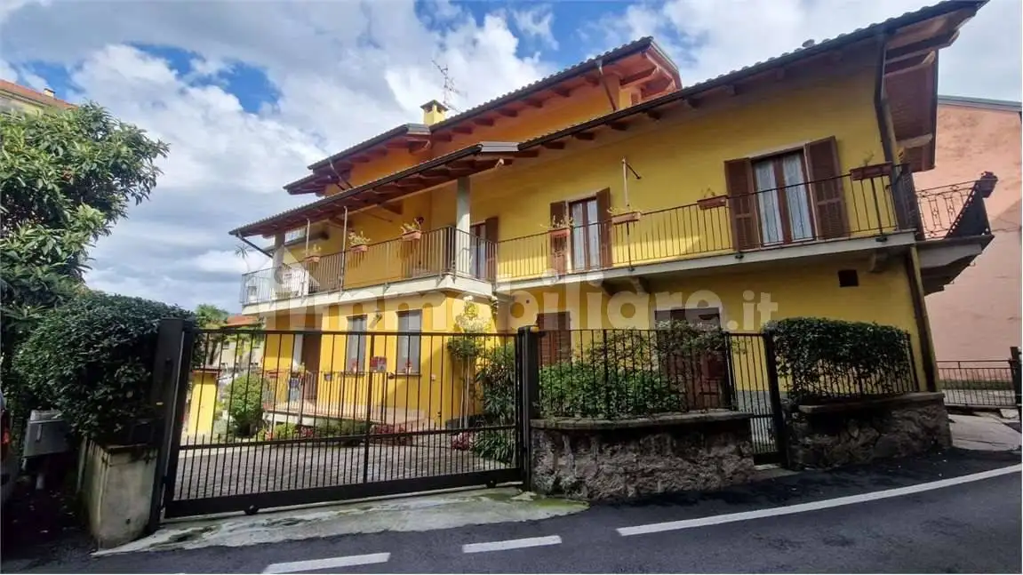 Villa in vendita a Baveno