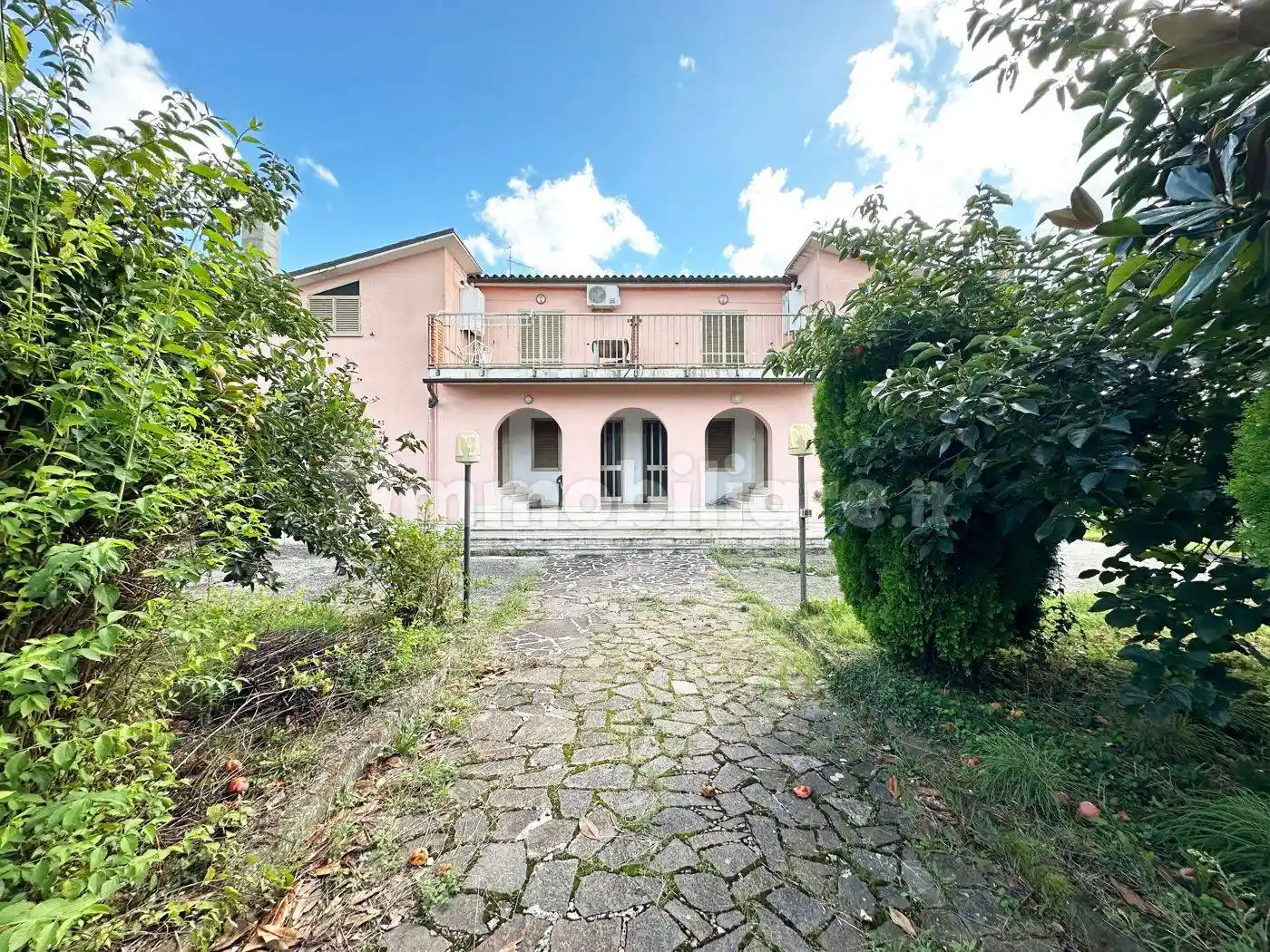 Casa indipendente in vendita a Fabrica di Roma