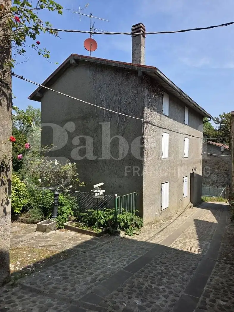 Casa indipendente in vendita a Alto Reno Terme