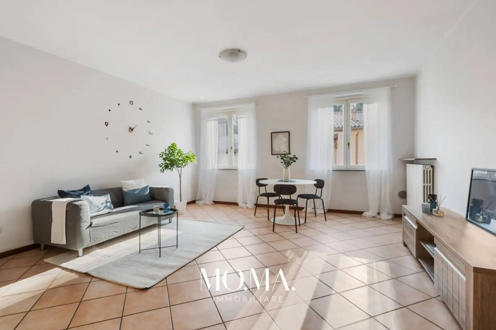 Trilocale via 4 Novembre 24, Centro, Bosisio Parini - foto 2