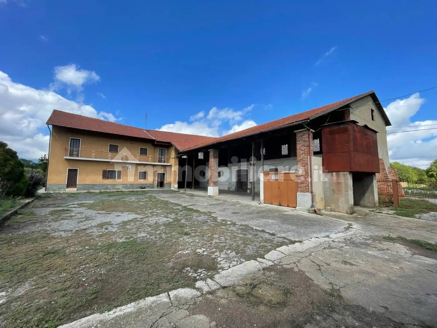 Rustico - Casale in vendita a Cuneo