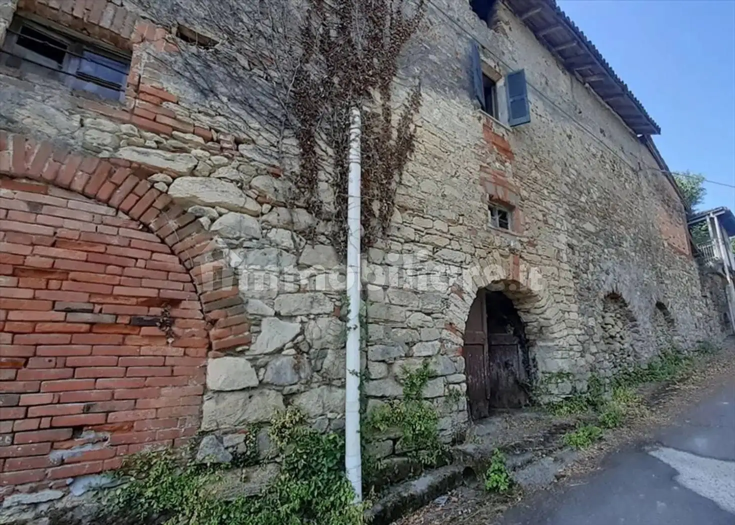 Villa in vendita a Carpeneto