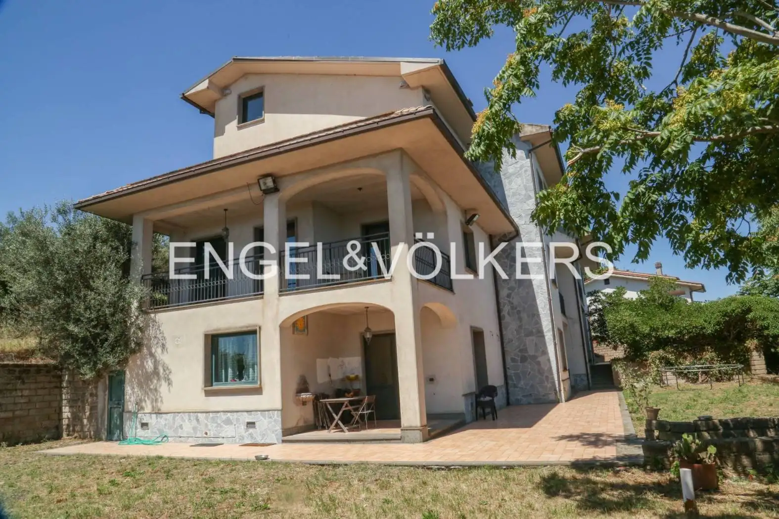 Villa in vendita a Marta