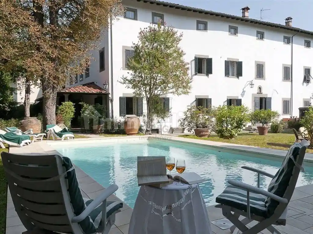 Villa in vendita a Bagni di Lucca