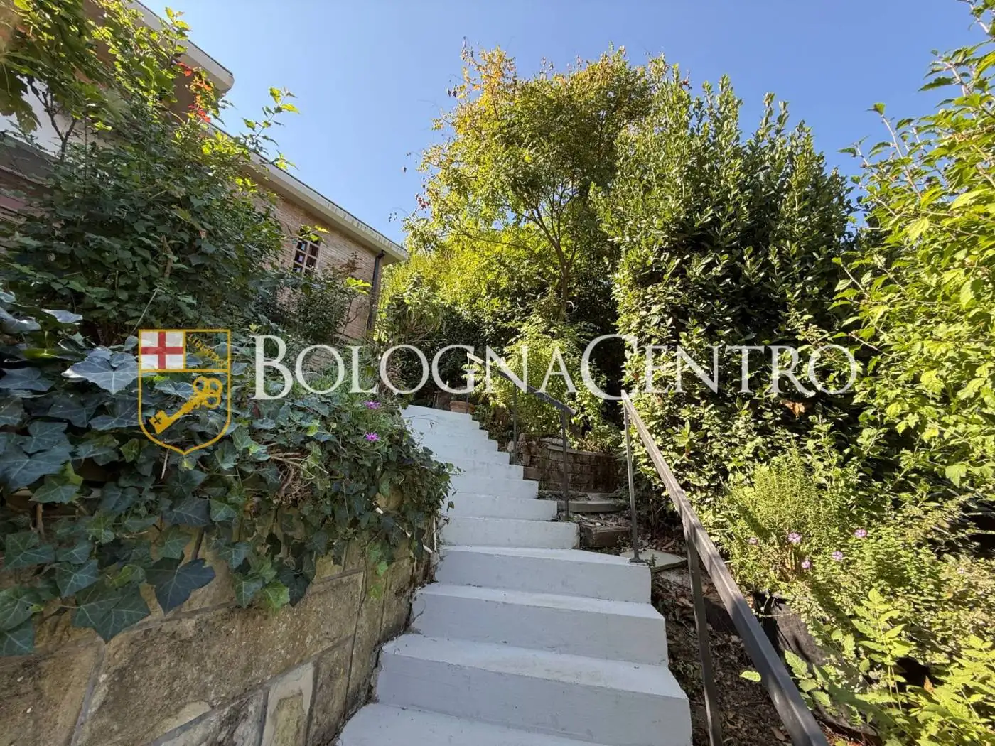 Villa in vendita a Pianoro