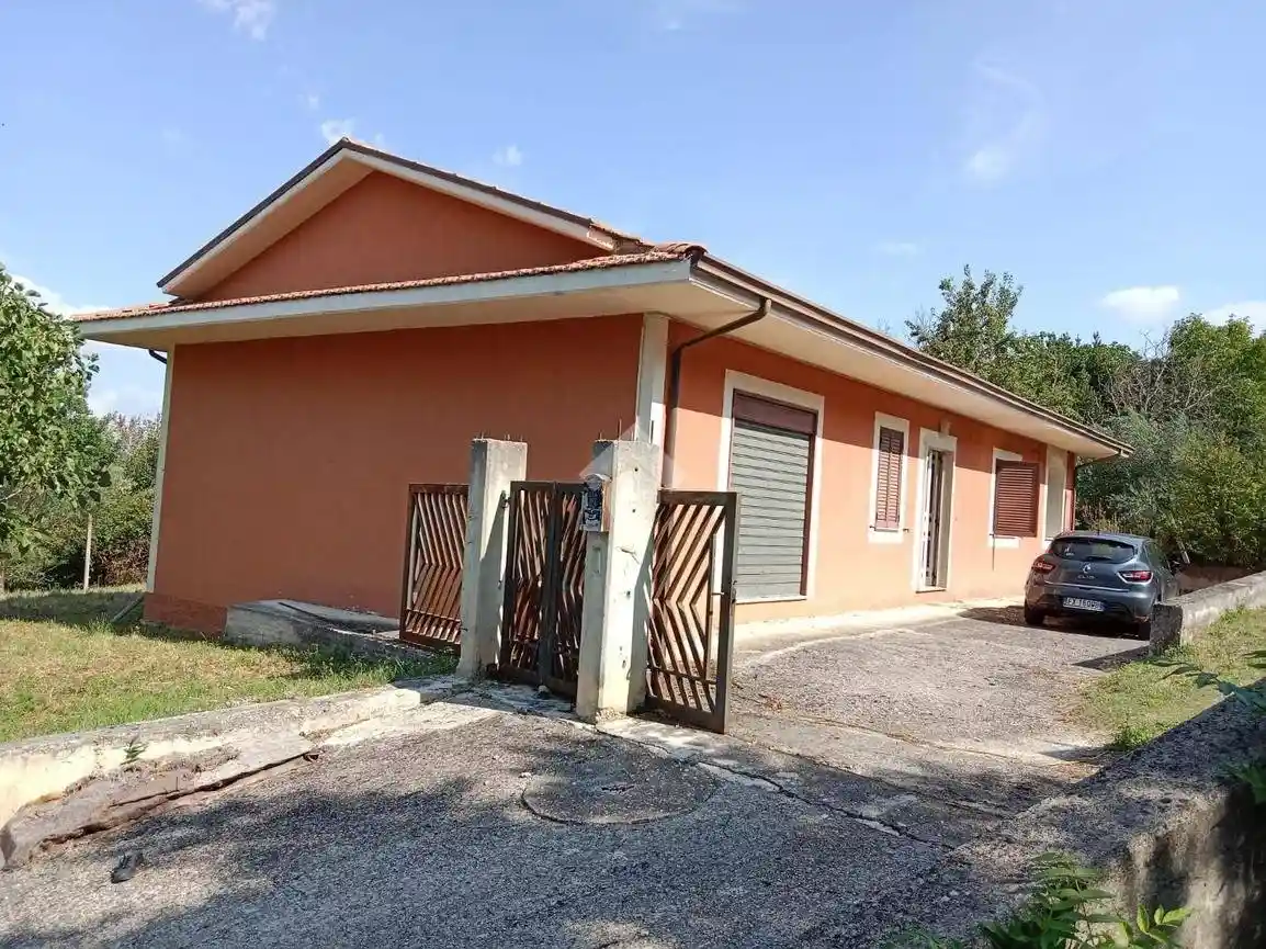 Villa unifamiliare via Viadantico, Castelfranci - foto 4