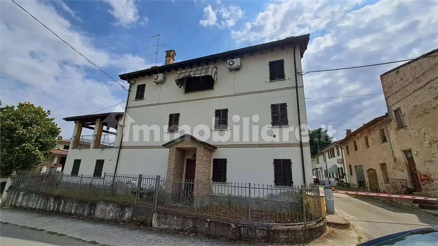 Villa in vendita a Borgo Priolo