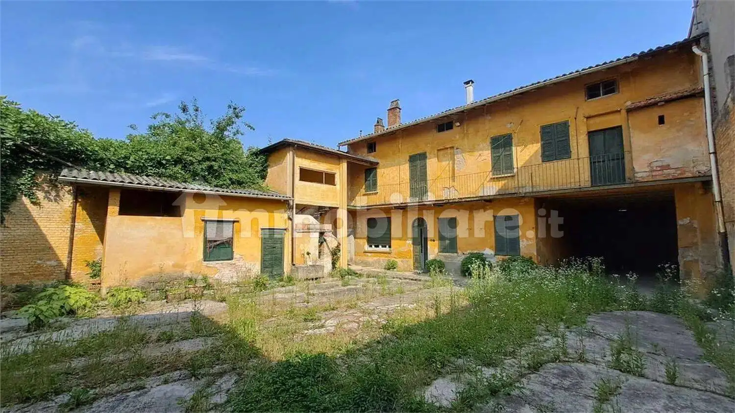 Villa in vendita a Corvino San Quirico