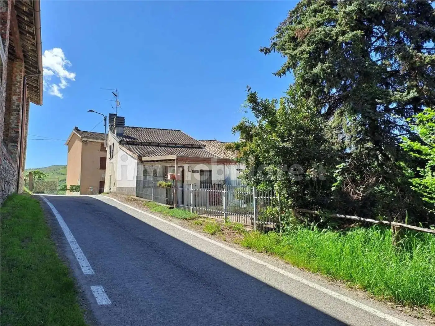 Villa in vendita a Montalto Pavese